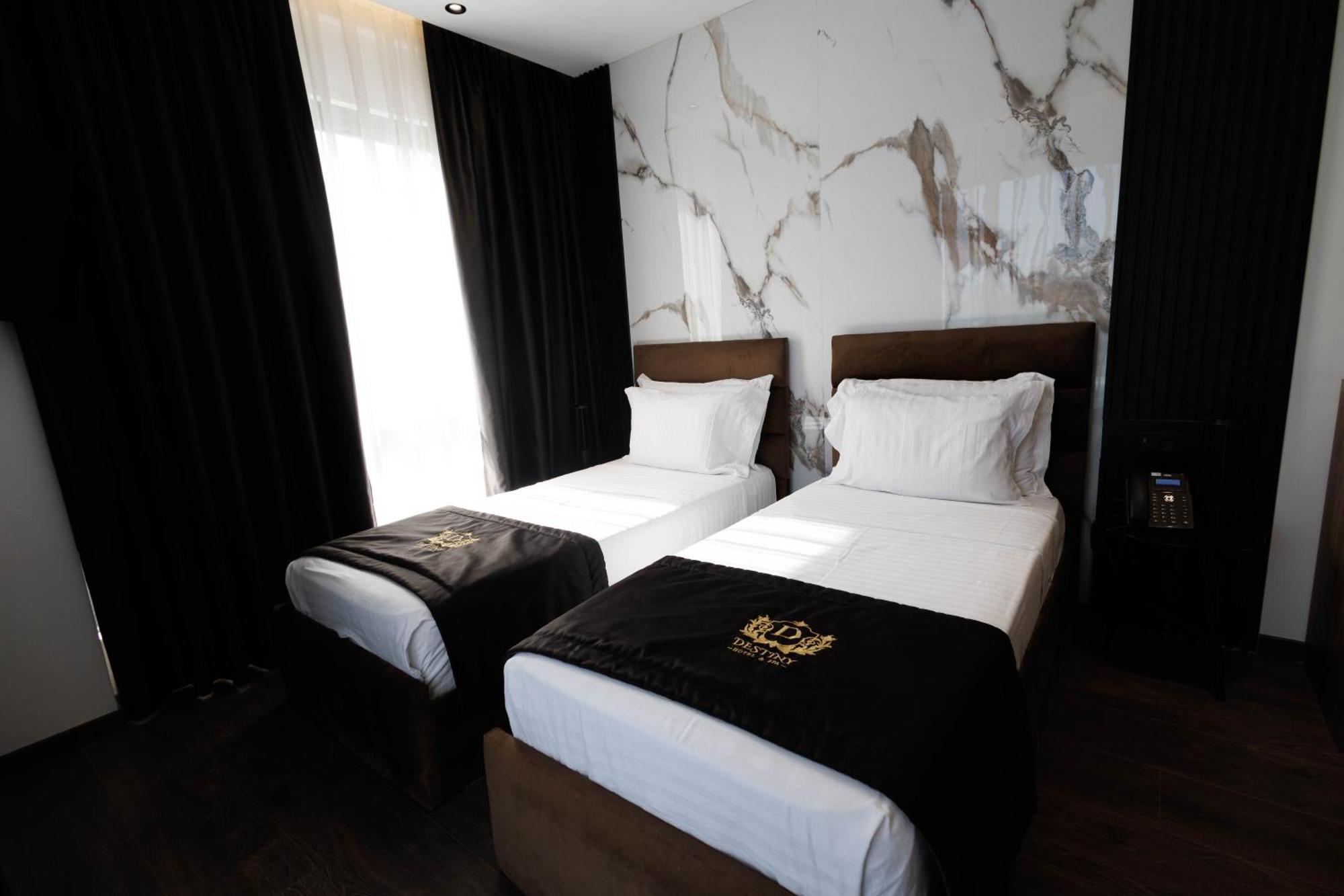 Destiny Hotel & Spa Yzberishti Pokoj fotografie